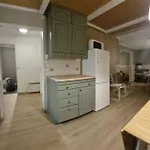 Close To Center *